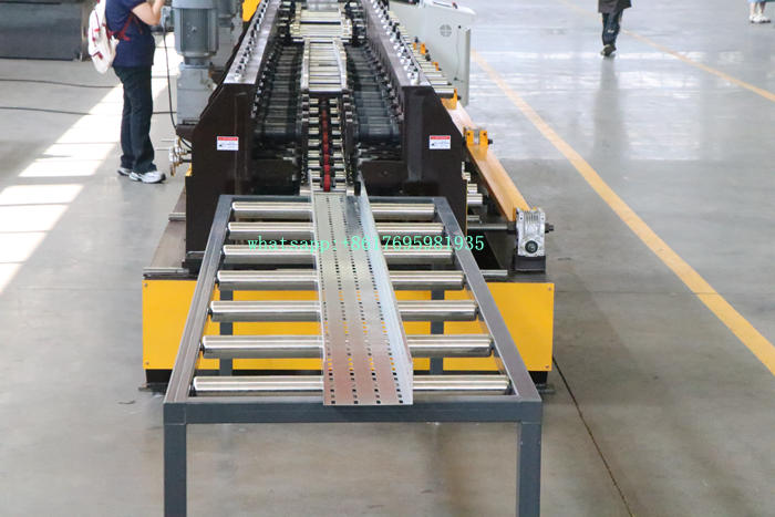 cable tray roll forming machine