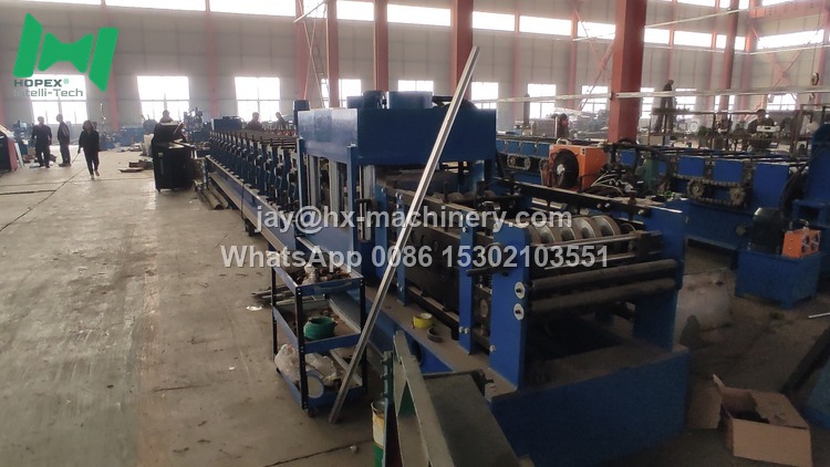 guardrail roll forming machine